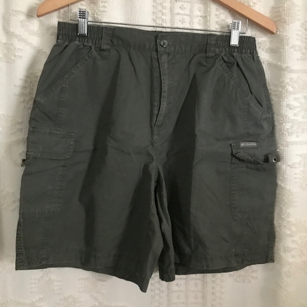 Columbia Women's Cargo Shorts - Dark Green